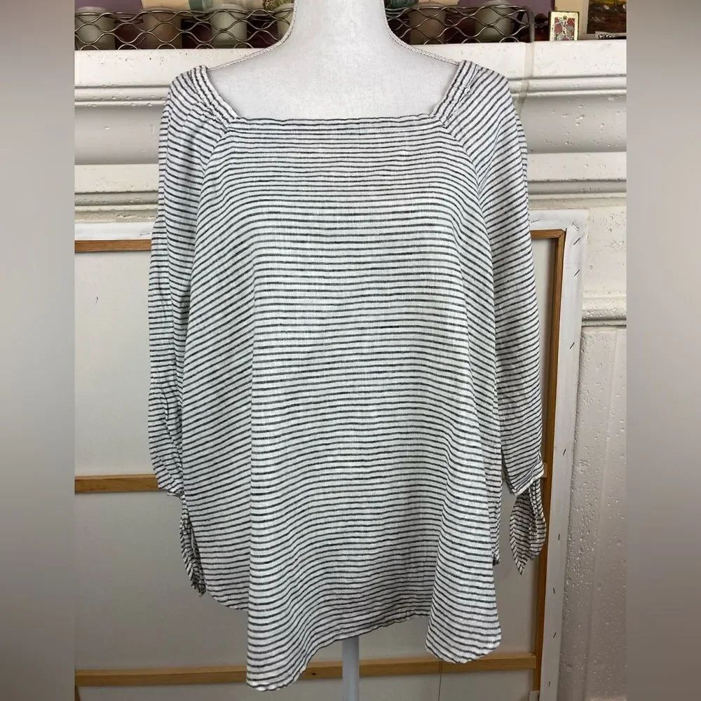 Liz Claiborne linen on or off shoulder blouse w/ tied 3/4 sleeves elastic neck